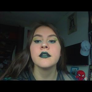 Meet your Posher, Sofia